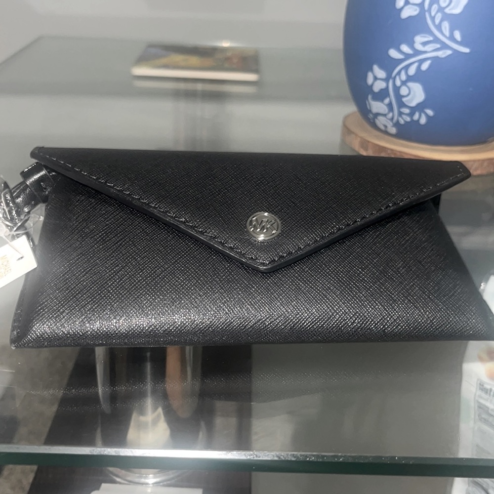 Michael Kors Glasses Case w/laniard